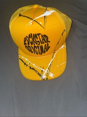 Rockstar Original Yellow Mesh Trucker Hat with Paint-Splash Detail